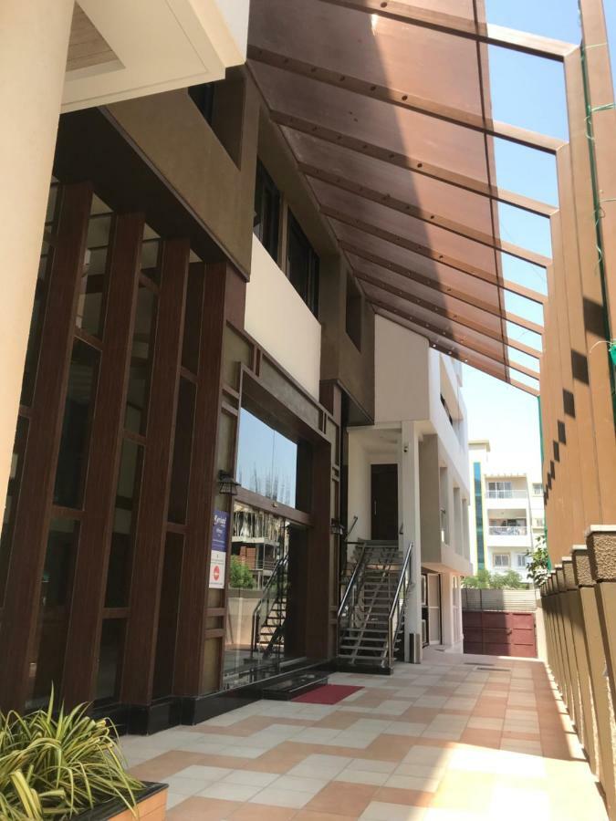 Kyriad Hotel Solapur By Othpl Sholapur Exterior foto