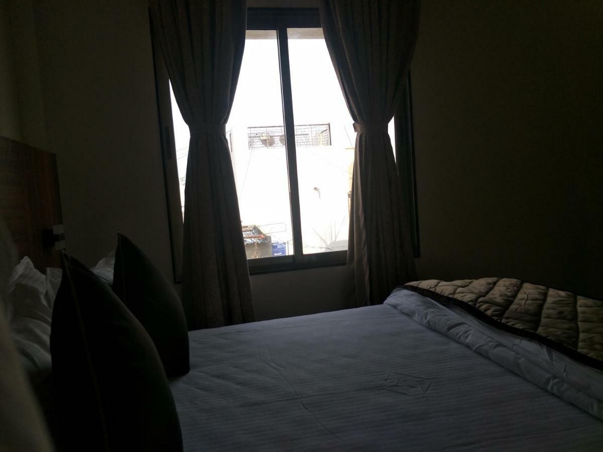 Kyriad Hotel Solapur By Othpl Sholapur Exterior foto